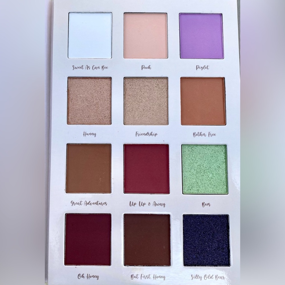 Winnie the Pooh🍯Eyeshadow Palette - Picture 3 of 11